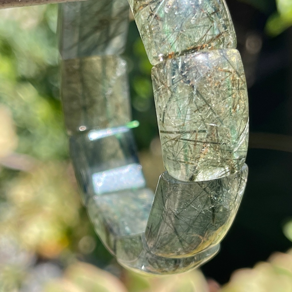 Green Rutilated Quartz Soft Bangle - Picture 2 of 9